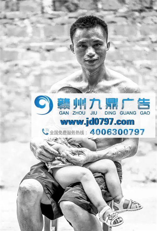 这个万圣节广告，眼泪绷不住了