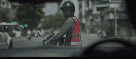 泰国又出神广告：责备别人前，先给自己三秒钟