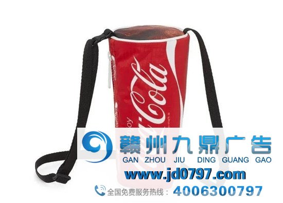 适口可乐推出“快乐肥宅水”联名包！吃货们馋哭了！
