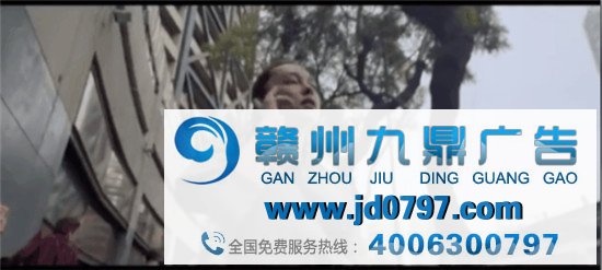 苹果广告这戴耳机和不戴耳机的反差，是我了！