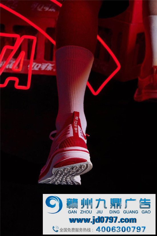 安踏×雪碧联名系列来了,今年夏天就靠它了!