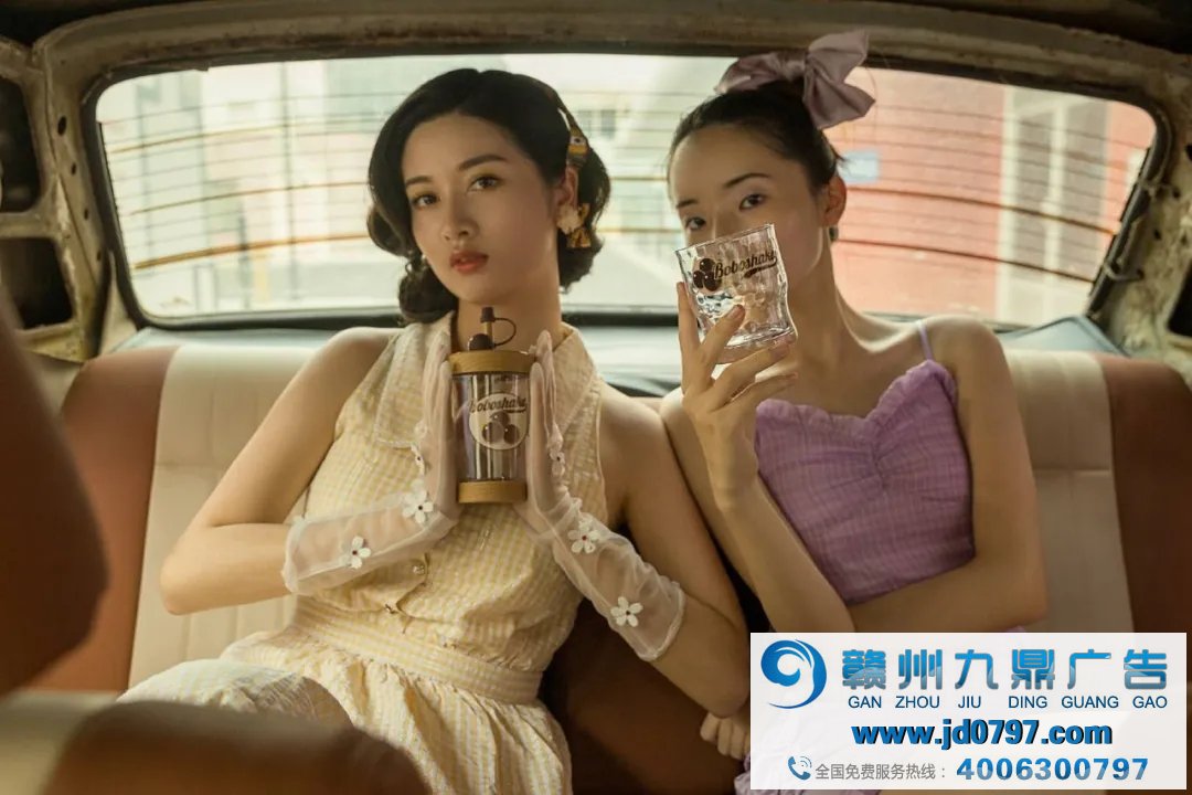 喜茶出了套杯子，秒没！