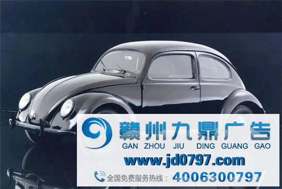 雅诗兰黛自认「油皮亲妈」,文案地摊化?