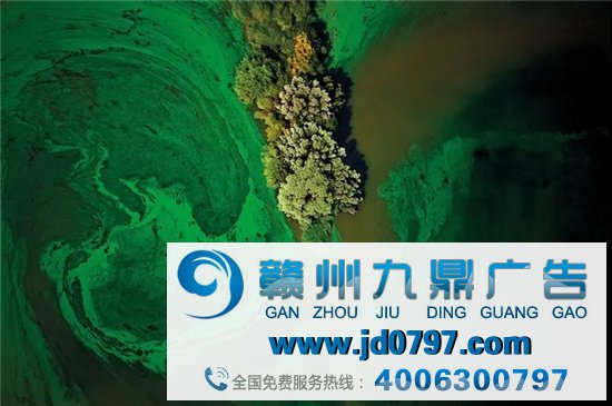 他专注偷拍20年，拍下了这组“好色”的绝美海报！