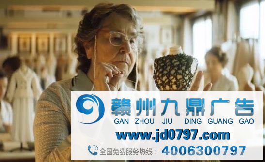 奢侈品广告频现爷爷奶奶，营销的“老年时代”要莅临？