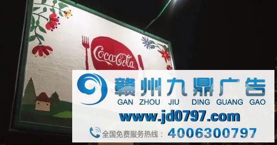 奢侈品广告频现爷爷奶奶，营销的“老年时代”要莅临？