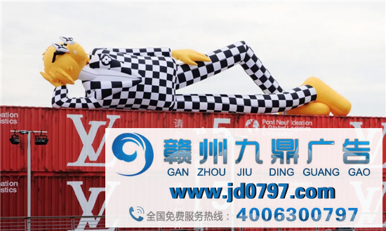 LV大秀变成赶集？网友忍不住吐槽!