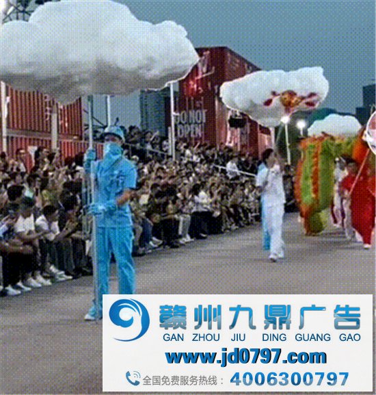 LV大秀变成赶集？网友忍不住吐槽!