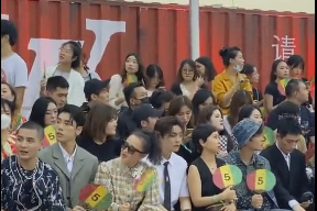 LV大秀变成赶集？网友忍不住吐槽!