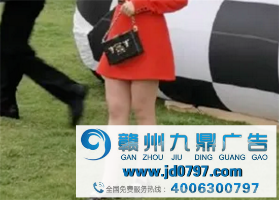 LV大秀变成赶集？网友忍不住吐槽!