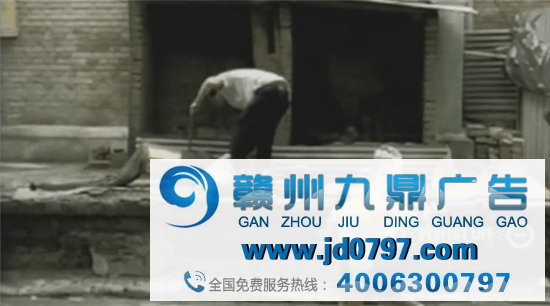 点赞10万，耐克15年前的广告火了！