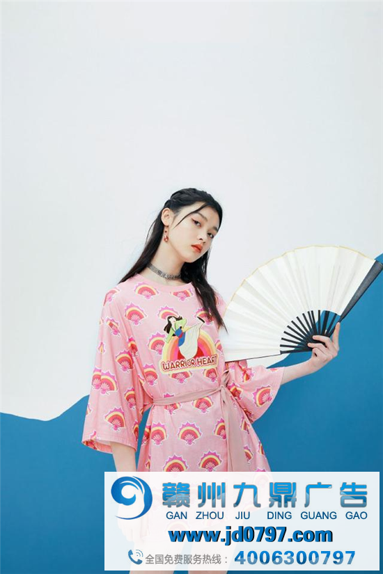 花木兰迪士尼联名款鞋上热搜，网友吐槽：太奇葩
