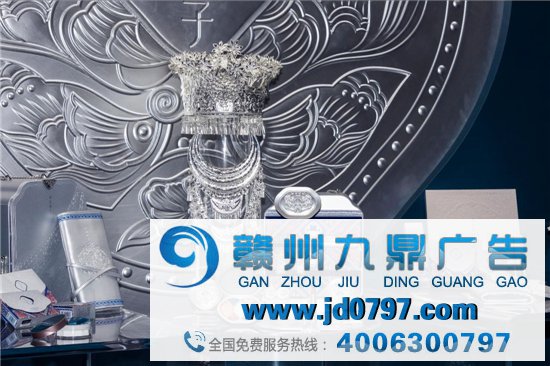 上央视新闻的花西子，也太好看了吧