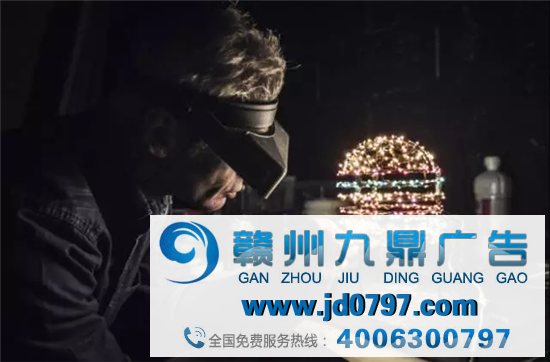 麦当劳新海报，比0元汉堡更香！
