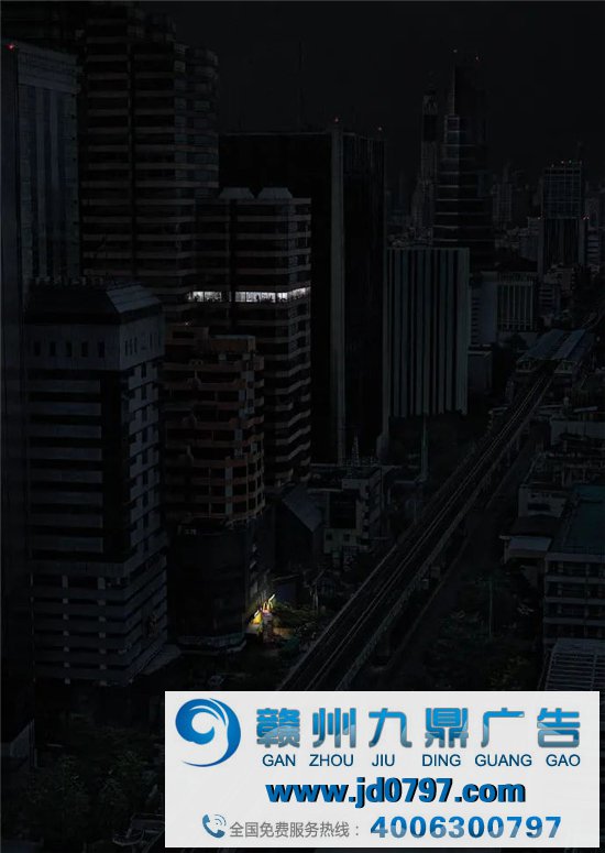 麦当劳新海报，比0元汉堡更香！