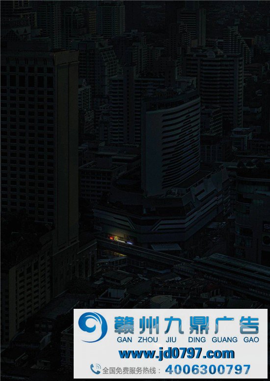 从麦当劳open late系列海报，聊什么叫大创意