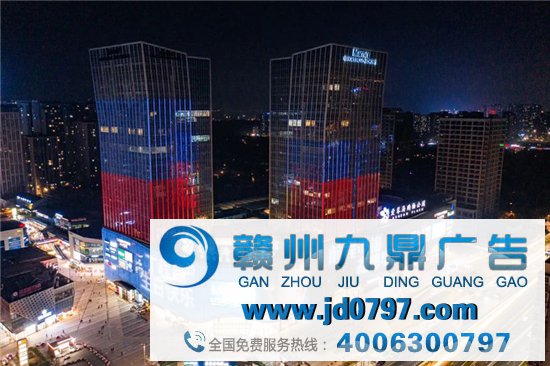粉丝经济这张营销王牌，撑起了户外广告的半边天！