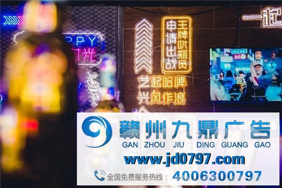 哈啤连络张艺兴，广告视觉进攻力好好好好好好好好强！