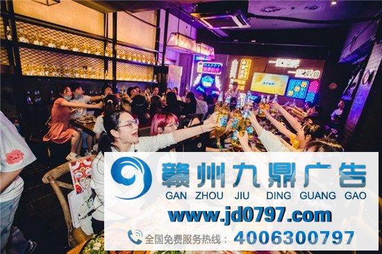 哈啤连络张艺兴，广告视觉进攻力好好好好好好好好强！